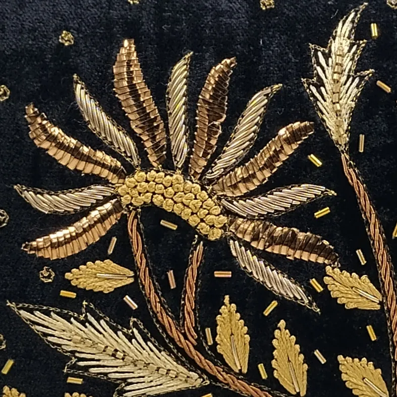 Detailed Image